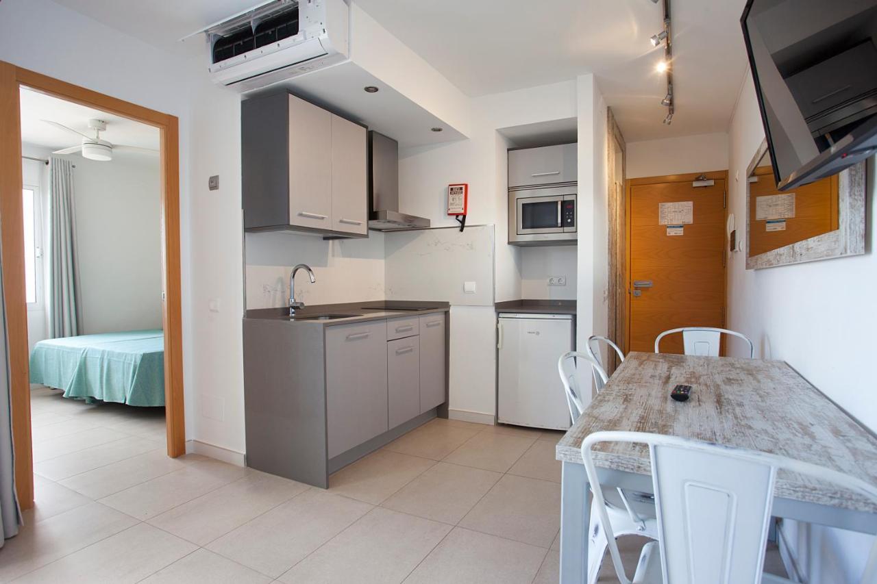 Sant Antoni de Portmany Playa Bella Apartments מראה חיצוני תמונה