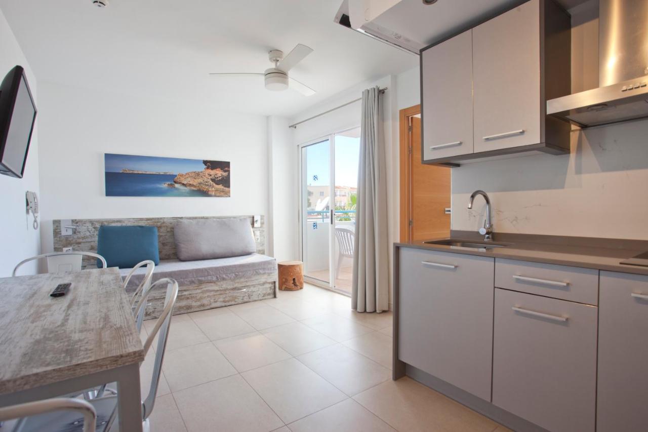 Sant Antoni de Portmany Playa Bella Apartments מראה חיצוני תמונה
