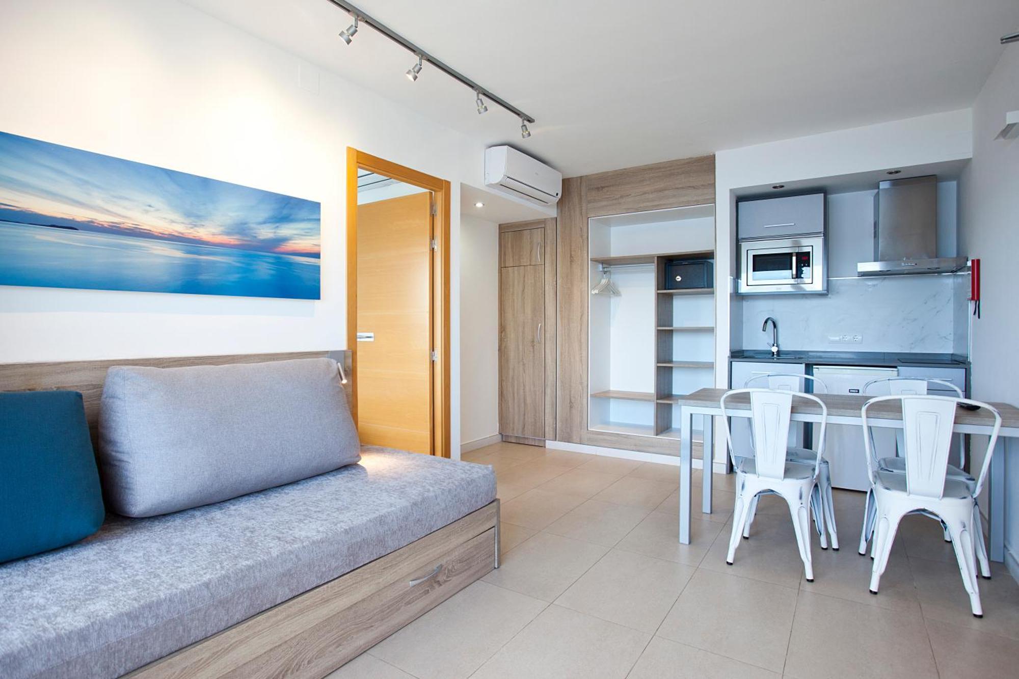 Sant Antoni de Portmany Playa Bella Apartments מראה חיצוני תמונה