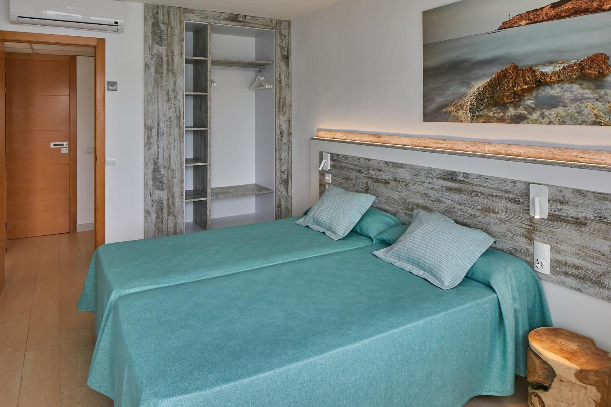 Sant Antoni de Portmany Playa Bella Apartments מראה חיצוני תמונה